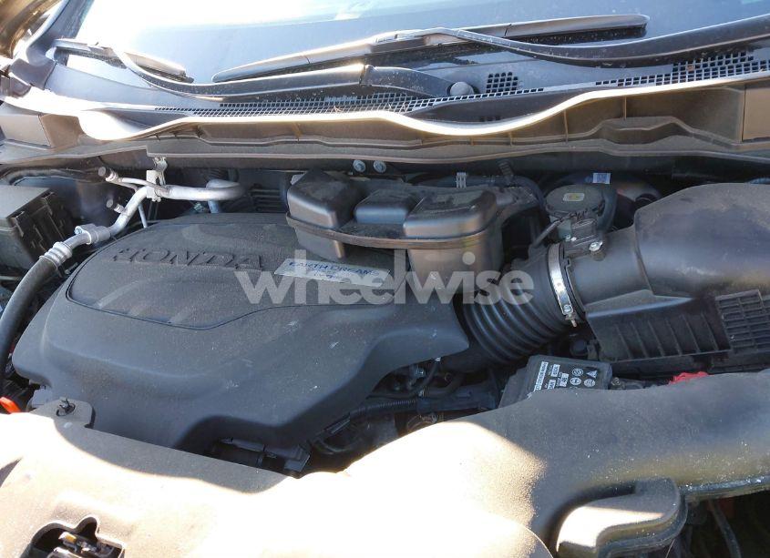 Photo 10 of 2018 Honda Odyssey ELITE (VIN 5FNRL6H98JB018141)