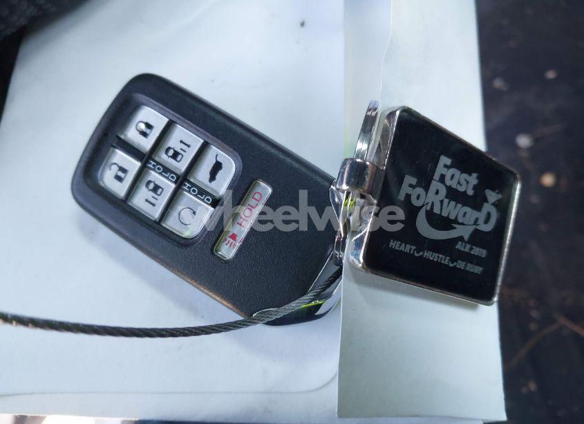 Photo 11 of 2018 Honda Odyssey ELITE (VIN 5FNRL6H98JB019693)