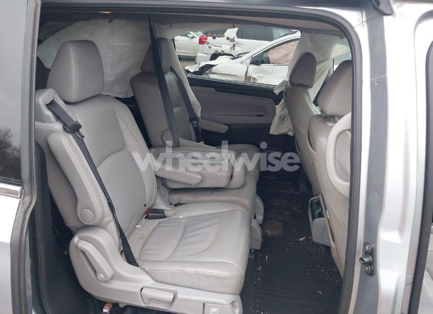 Photo 8 of 2018 Honda Odyssey ELITE (VIN 5FNRL6H98JB023680)