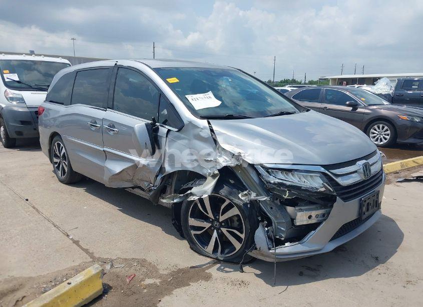2018 Honda Odyssey ELITE (VIN 5FNRL6H98JB062513) main photo