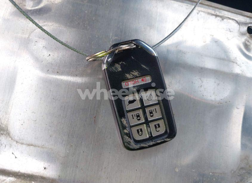 Photo 11 of 2018 Honda Odyssey ELITE (VIN 5FNRL6H98JB062513)