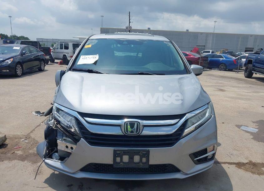 Photo 13 of 2018 Honda Odyssey ELITE (VIN 5FNRL6H98JB062513)