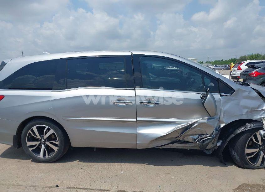 Photo 14 of 2018 Honda Odyssey ELITE (VIN 5FNRL6H98JB062513)