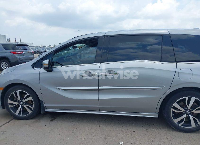 Photo 15 of 2018 Honda Odyssey ELITE (VIN 5FNRL6H98JB062513)