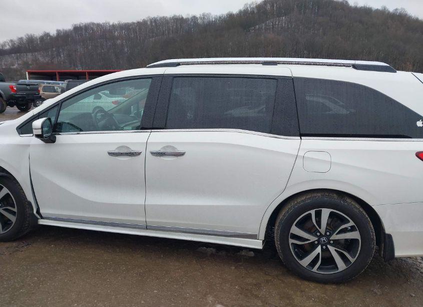 Photo 14 of 2019 Honda Odyssey ELITE (VIN 5FNRL6H98KB038472)