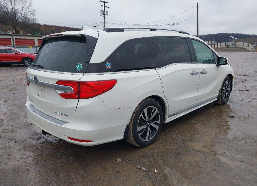 Photo 4 of 2019 Honda Odyssey ELITE (VIN 5FNRL6H98KB038472)