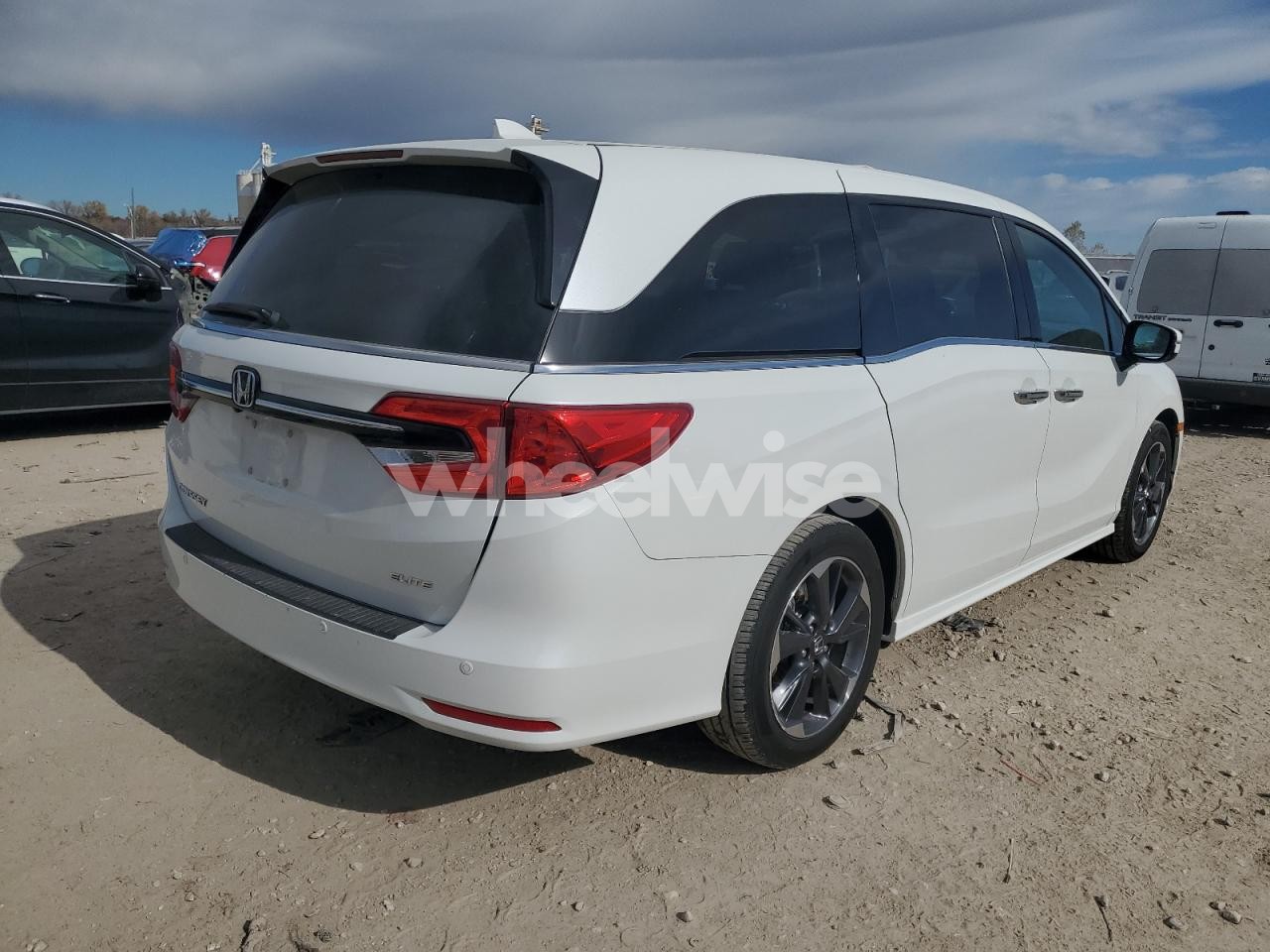 Photo 3 of 2022 HONDA ODYSSEY ELITE (VIN 5FNRL6H98NB057866)