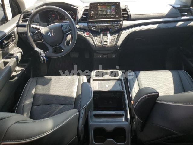 Photo 3 of 2025 HONDA ODYSSEY ELITE (VIN 5FNRL6H98SB012308)