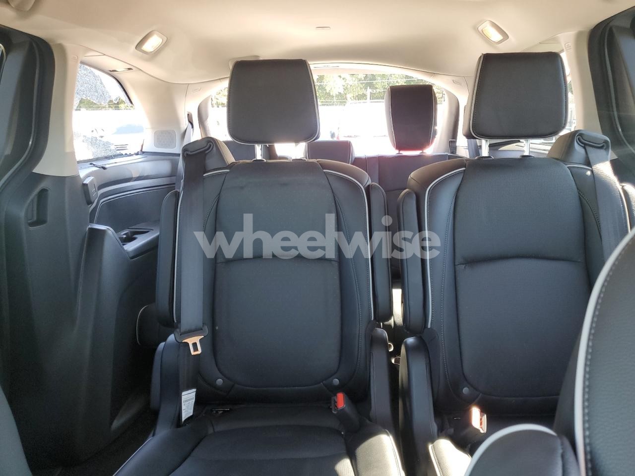 Photo 10 of 2025 HONDA ODYSSEY ELITE (VIN 5FNRL6H98SB050170)