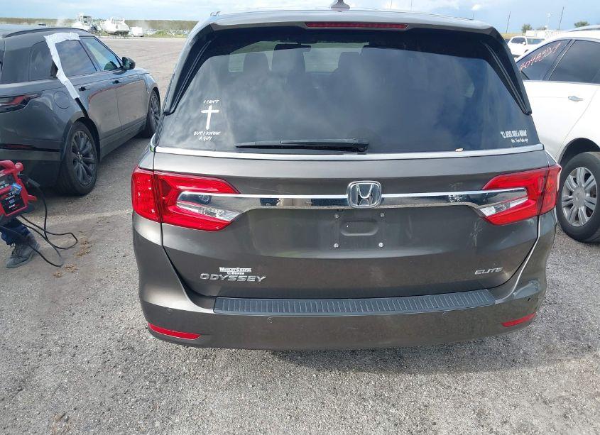 Photo 17 of 2018 Honda Odyssey ELITE (VIN 5FNRL6H99JB054968)