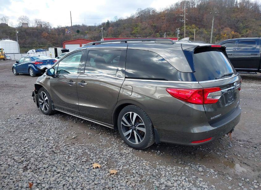 Photo 3 of 2020 Honda Odyssey ELITE (VIN 5FNRL6H99LB041981)