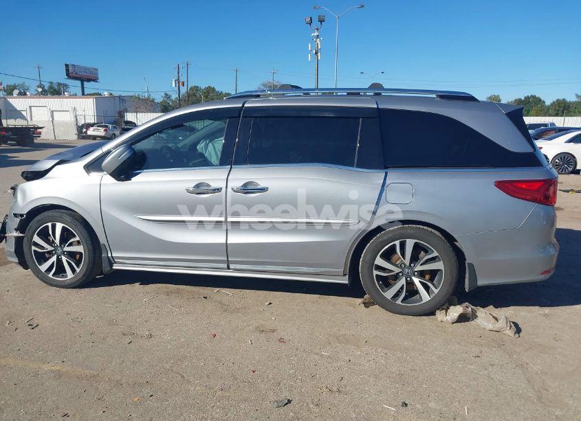 Photo 14 of 2020 Honda Odyssey ELITE (VIN 5FNRL6H99LB055508)