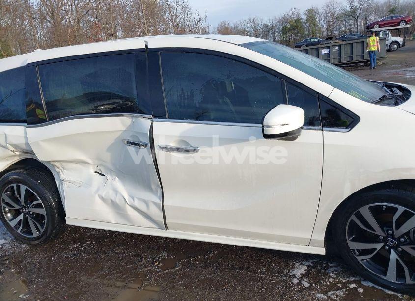 Photo 13 of 2018 Honda Odyssey ELITE (VIN 5FNRL6H9XJB064876)