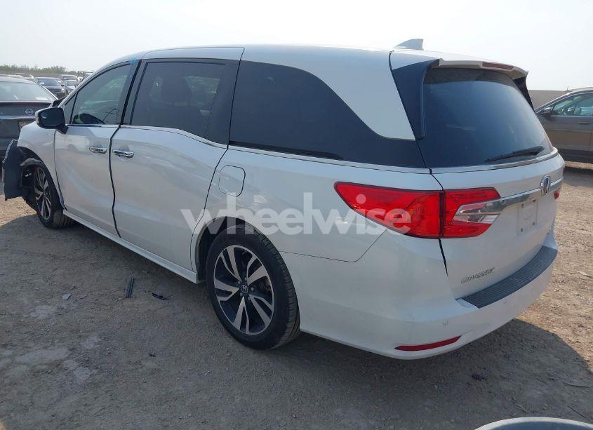 Photo 3 of 2020 Honda Odyssey ELITE (VIN 5FNRL6H9XLB040967)