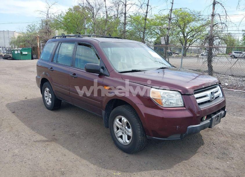 2007 Honda Pilot LX (VIN 5FNYF18107B016599) main photo