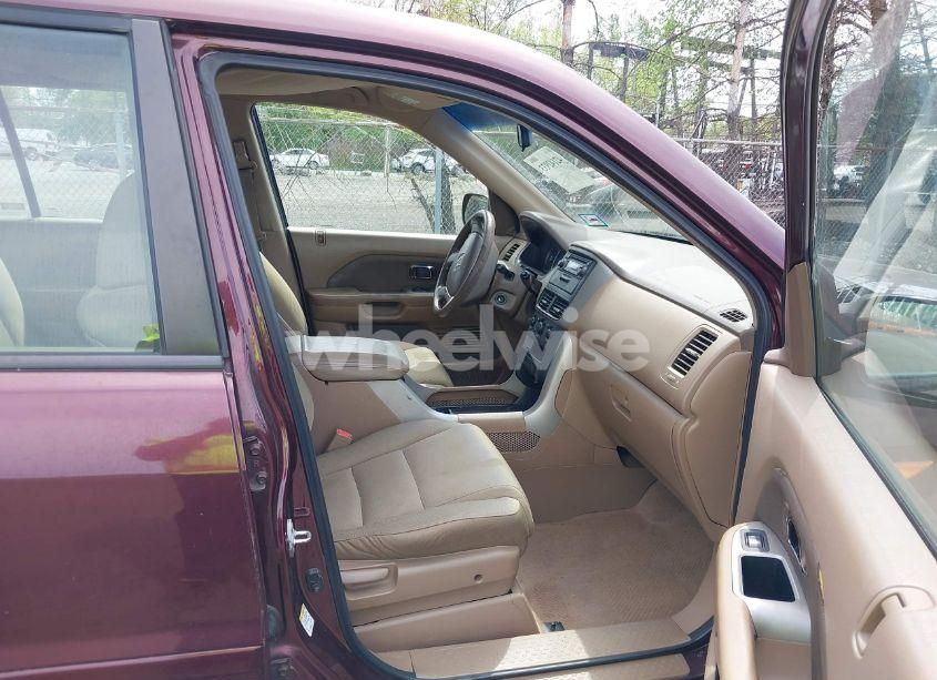 Photo 5 of 2007 Honda Pilot LX (VIN 5FNYF18107B016599)