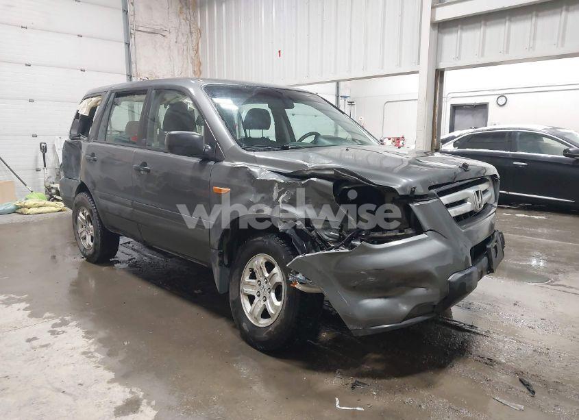 2007 Honda Pilot LX (VIN 5FNYF18107B018031) main photo