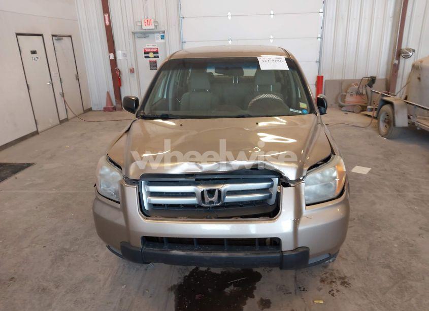 Photo 12 of 2006 Honda Pilot LX (VIN 5FNYF18116B000247)