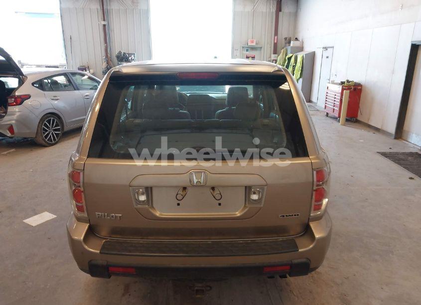 Photo 16 of 2006 Honda Pilot LX (VIN 5FNYF18116B000247)