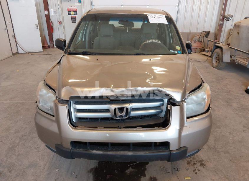 Photo 6 of 2006 Honda Pilot LX (VIN 5FNYF18116B000247)