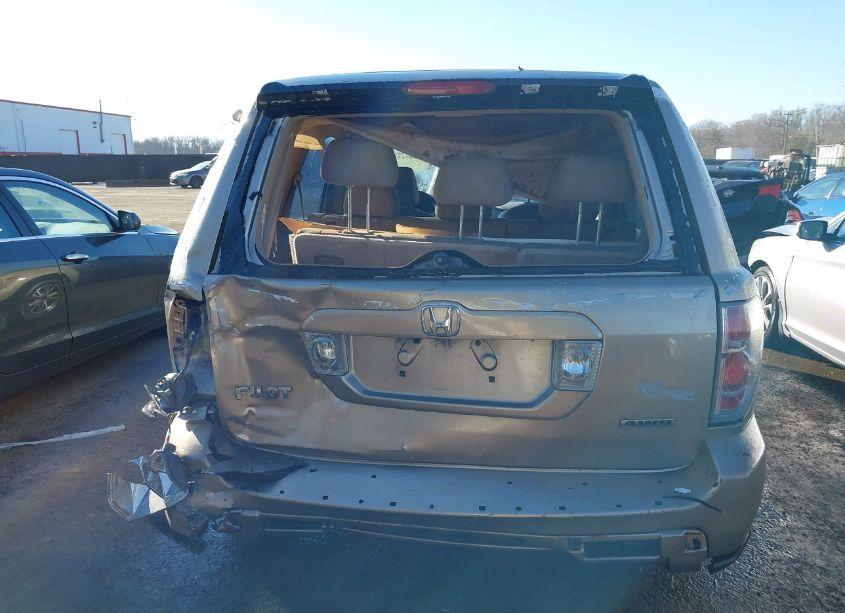 Photo 16 of 2006 Honda Pilot LX (VIN 5FNYF18136B000234)