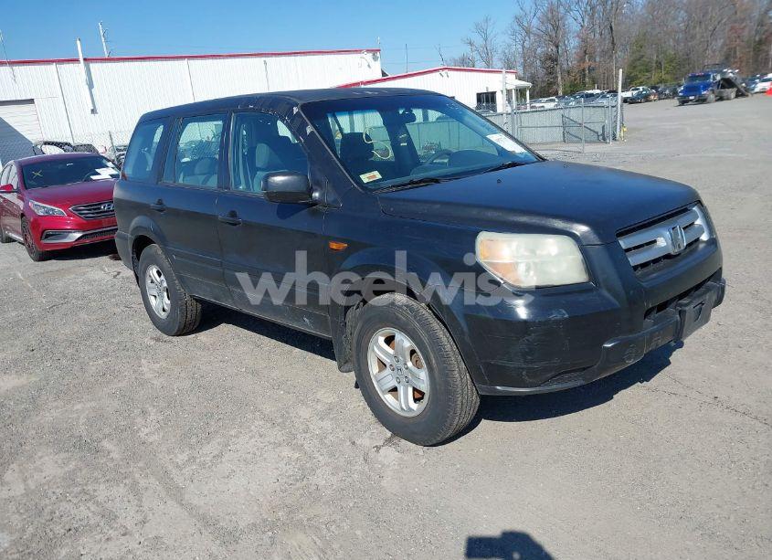 2006 Honda Pilot LX (VIN 5FNYF18136B010777) main photo