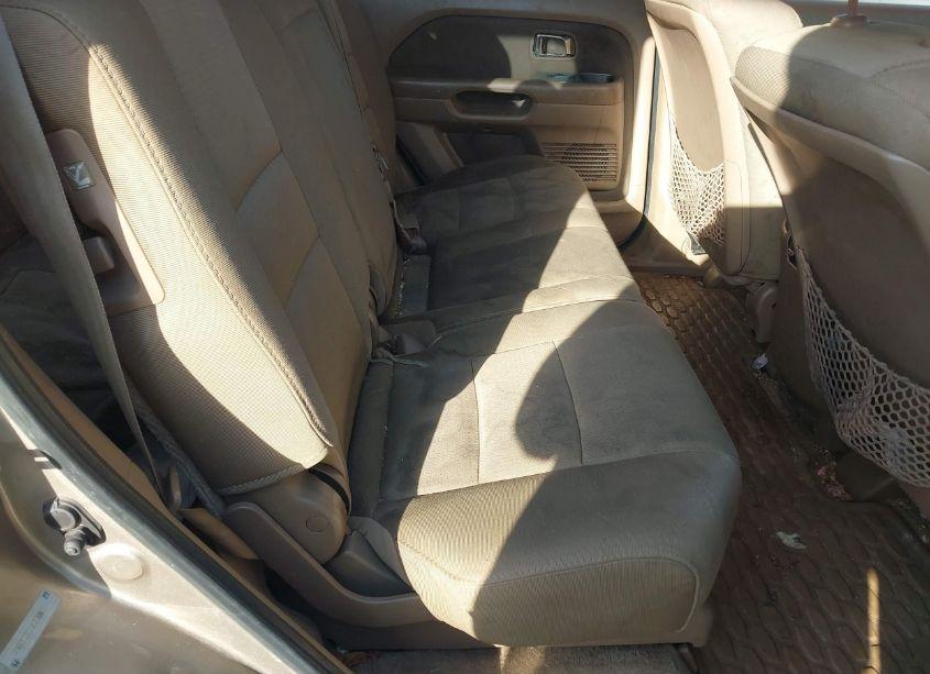 Photo 8 of 2006 Honda Pilot LX (VIN 5FNYF18156B005824)