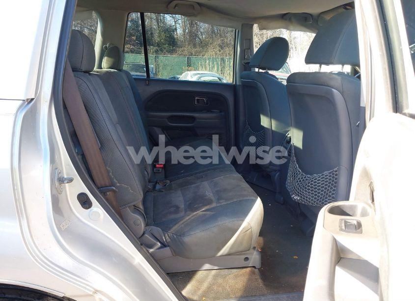 Photo 8 of 2007 Honda Pilot LX (VIN 5FNYF18167B012783)