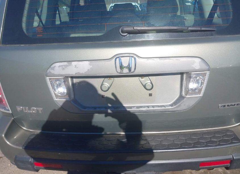 Photo 14 of 2007 Honda Pilot LX (VIN 5FNYF18177B029723)