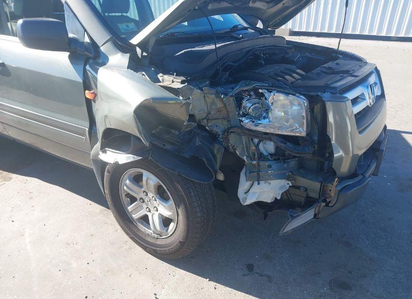 Photo 6 of 2007 Honda Pilot LX (VIN 5FNYF18177B029723)