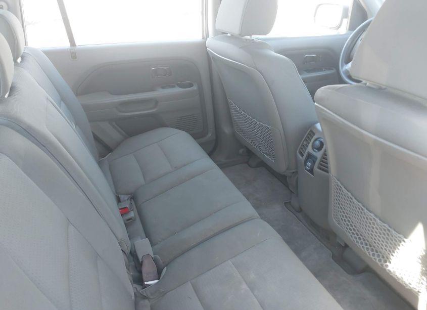 Photo 8 of 2007 Honda Pilot LX (VIN 5FNYF18177B029723)