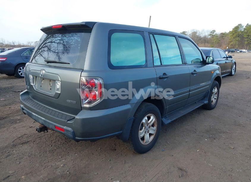 Photo 4 of 2007 Honda Pilot LX (VIN 5FNYF18197B029433)