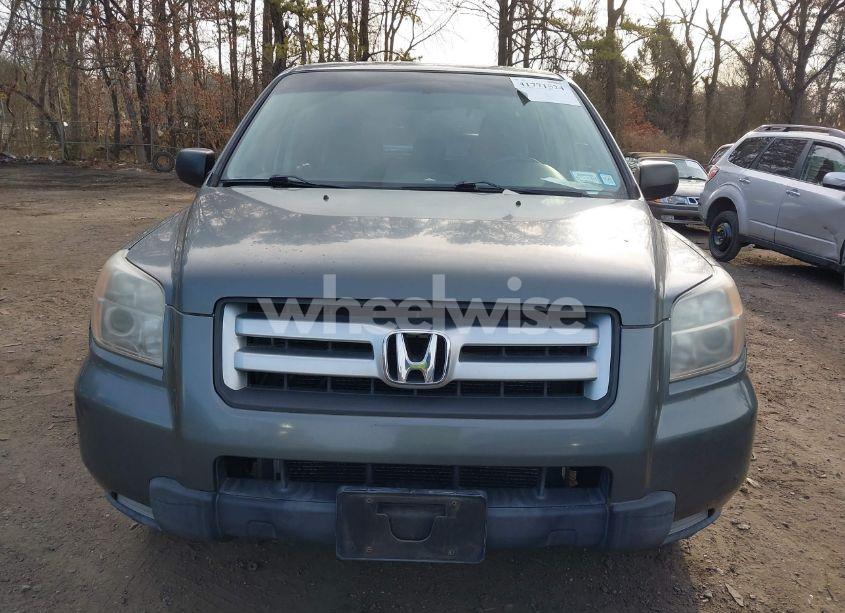 Photo 6 of 2007 Honda Pilot LX (VIN 5FNYF18197B029433)