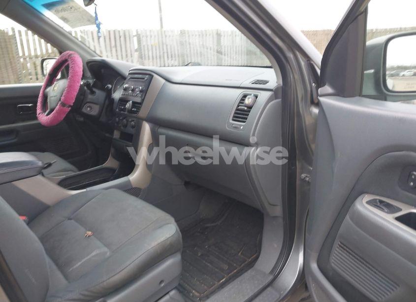 Photo 5 of 2008 Honda Pilot VP (VIN 5FNYF18218B002916)