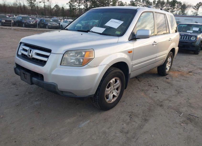 Photo 2 of 2008 Honda Pilot VP (VIN 5FNYF18238B042172)