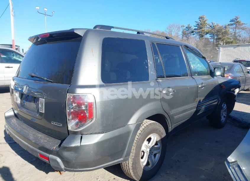 Photo 4 of 2008 Honda Pilot VP (VIN 5FNYF18268B027696)