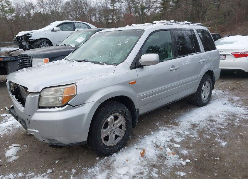 Photo 2 of 2008 Honda Pilot VP (VIN 5FNYF182X8B037308)