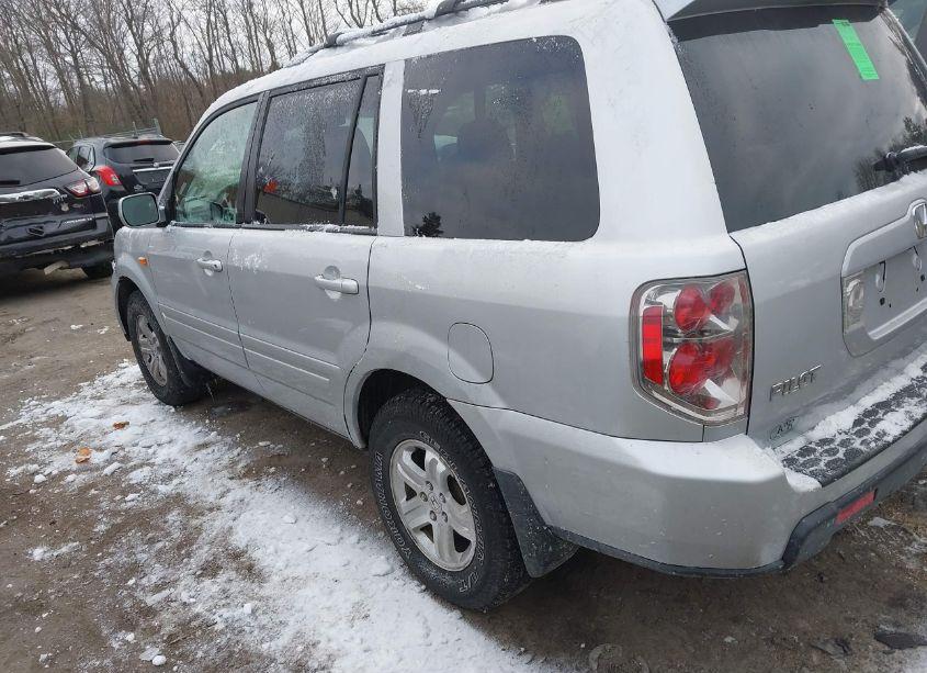 Photo 3 of 2008 Honda Pilot VP (VIN 5FNYF182X8B037308)
