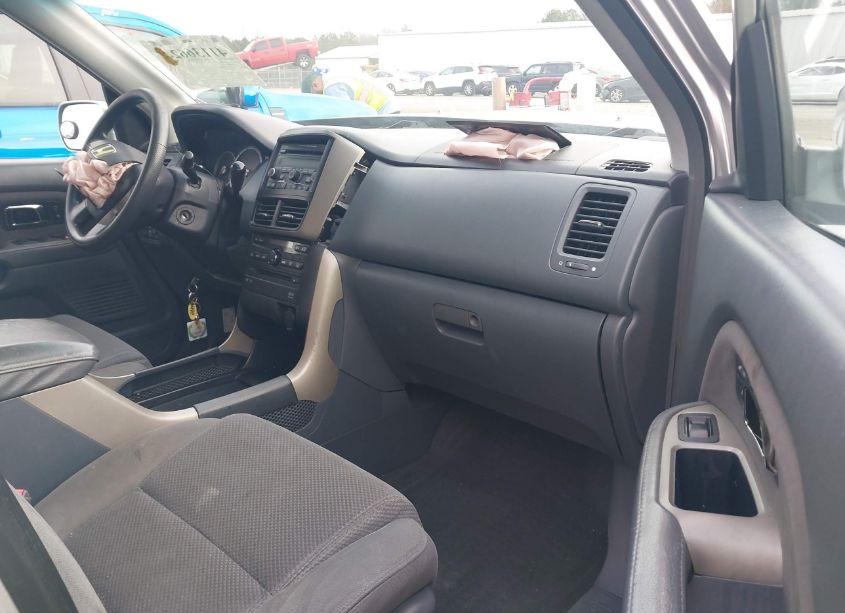 Photo 5 of 2008 Honda Pilot SE (VIN 5FNYF18308B005394)