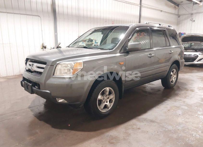 Photo 2 of 2008 Honda Pilot SE (VIN 5FNYF18338B007463)