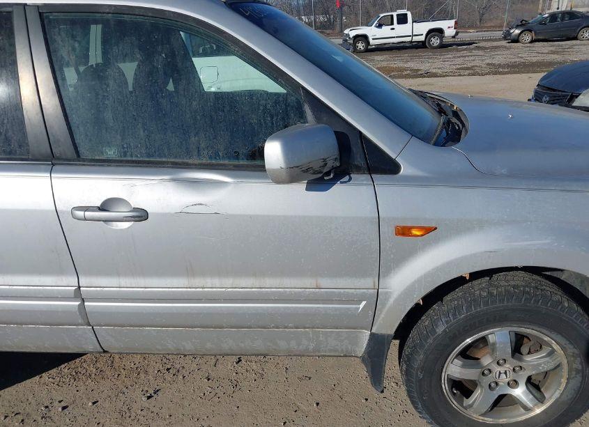 Photo 6 of 2008 Honda Pilot SE (VIN 5FNYF18348B054680)