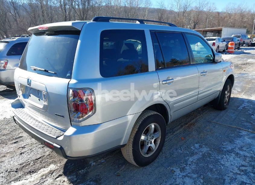 Photo 4 of 2008 Honda Pilot SE (VIN 5FNYF18368B005240)