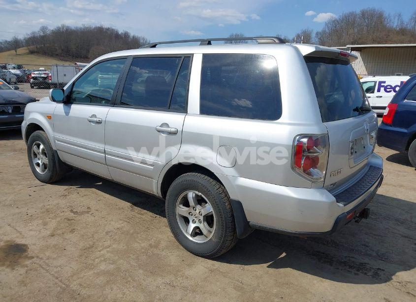 Photo 3 of 2008 Honda Pilot SE (VIN 5FNYF18388B018930)