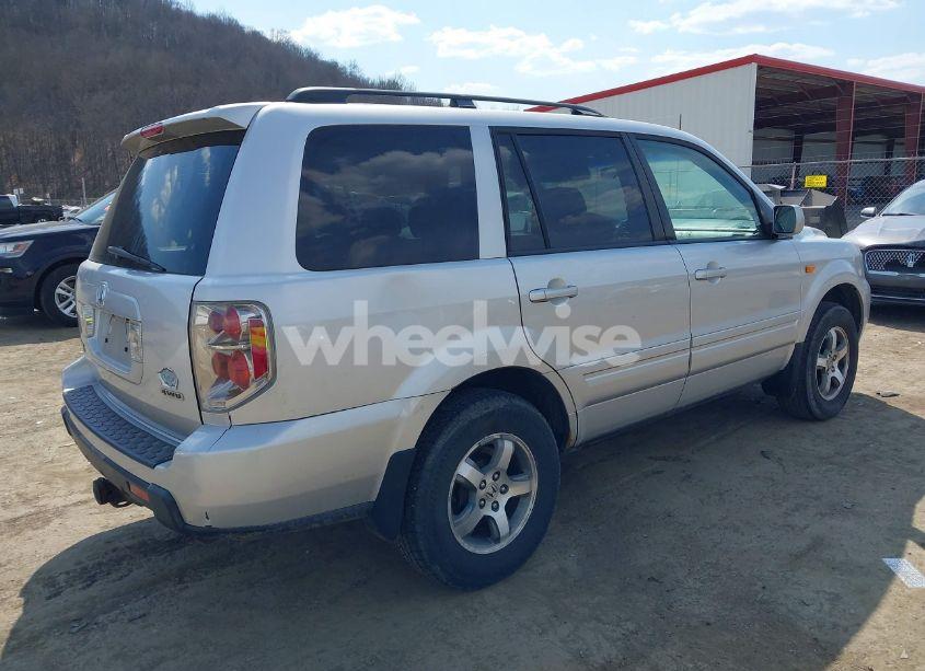 Photo 4 of 2008 Honda Pilot SE (VIN 5FNYF18388B018930)