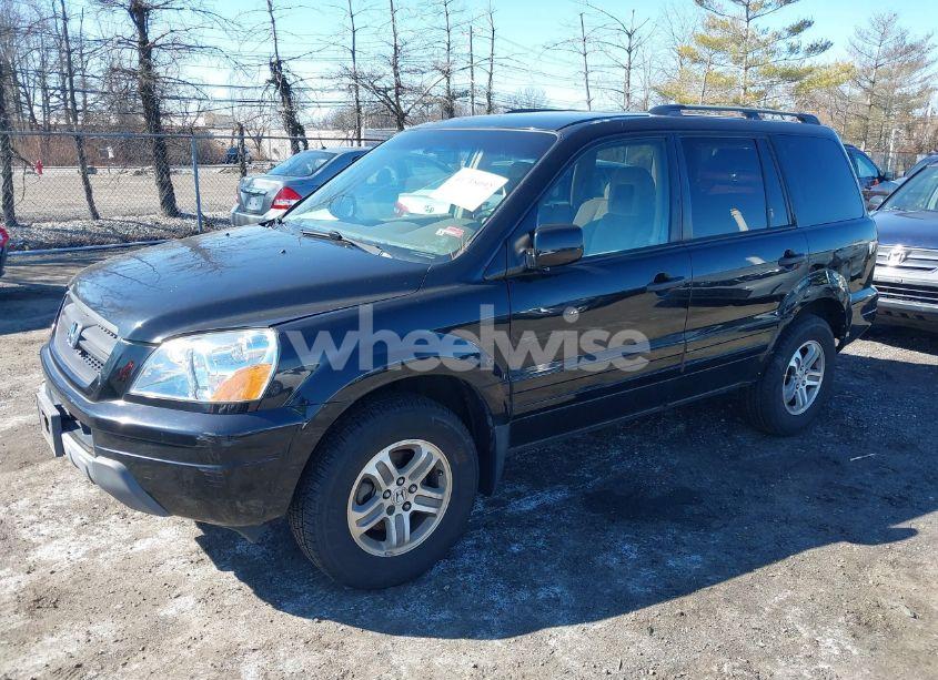 Photo 2 of 2004 Honda Pilot EX (VIN 5FNYF18404B000084)
