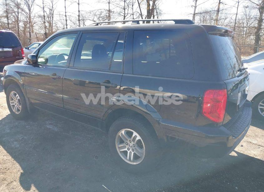 Photo 3 of 2004 Honda Pilot EX (VIN 5FNYF18404B000084)