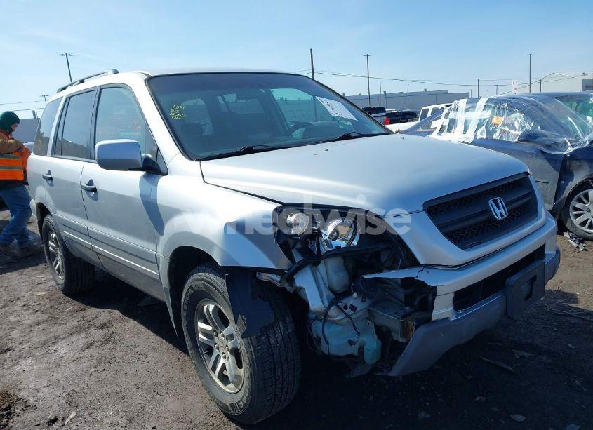 2005 Honda Pilot EX (VIN 5FNYF18405B052459) main photo