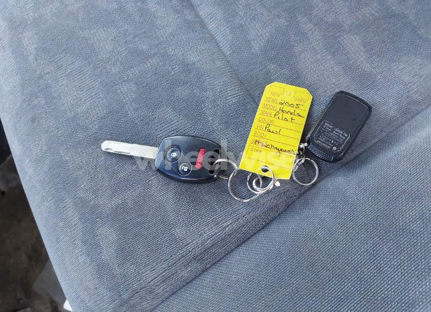 Photo 11 of 2005 Honda Pilot EX (VIN 5FNYF18405B052459)