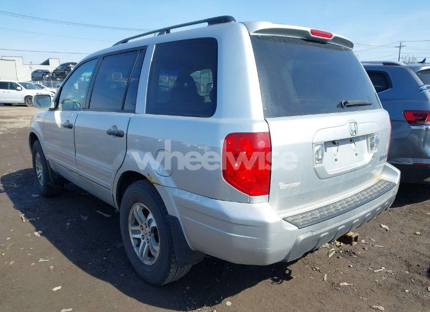 Photo 3 of 2005 Honda Pilot EX (VIN 5FNYF18405B052459)