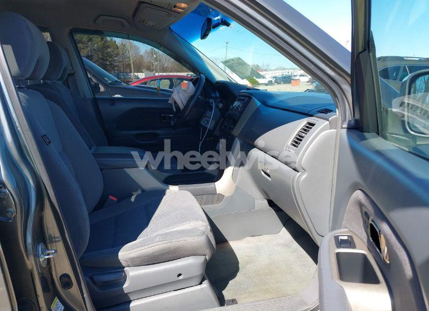 Photo 5 of 2008 Honda Pilot EX (VIN 5FNYF18408B036363)